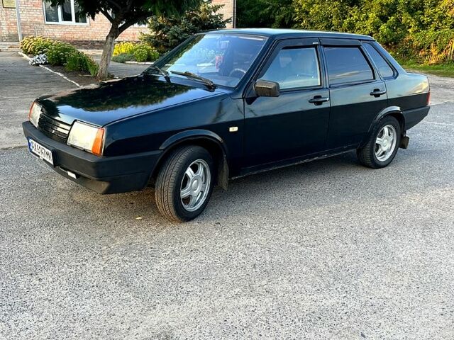 Зеленый ВАЗ 21099, объемом двигателя 1.5 л и пробегом 200 тыс. км за 1750 $, фото 2 на Automoto.ua