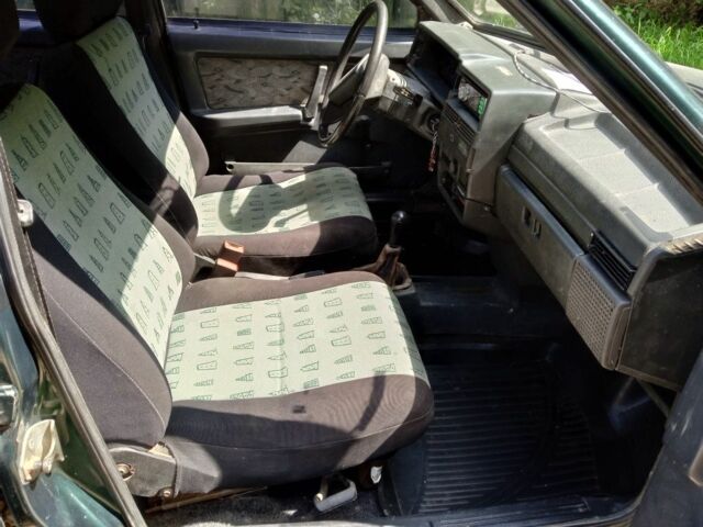 Зелений ВАЗ 21099, об'ємом двигуна 1.5 л та пробігом 85 тис. км за 1100 $, фото 10 на Automoto.ua