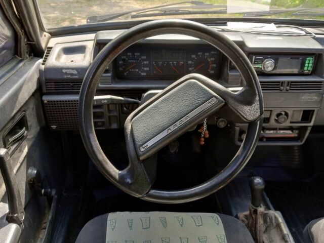 Зелений ВАЗ 21099, об'ємом двигуна 1.5 л та пробігом 85 тис. км за 1100 $, фото 5 на Automoto.ua