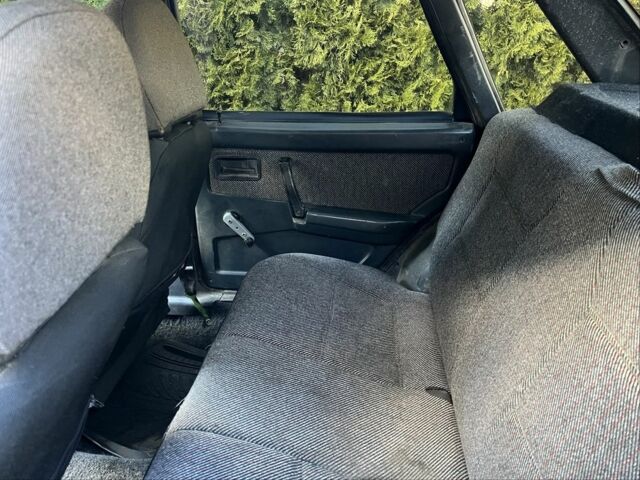 Зелений ВАЗ 21099, об'ємом двигуна 1.5 л та пробігом 235 тис. км за 1000 $, фото 3 на Automoto.ua