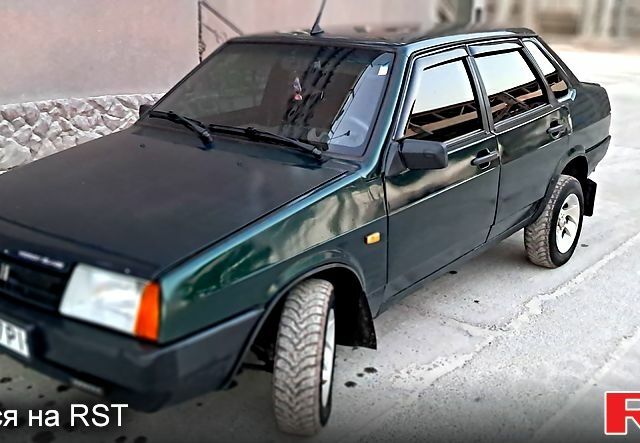 Зеленый ВАЗ 21099, объемом двигателя 1.5 л и пробегом 100 тыс. км за 1600 $, фото 1 на Automoto.ua