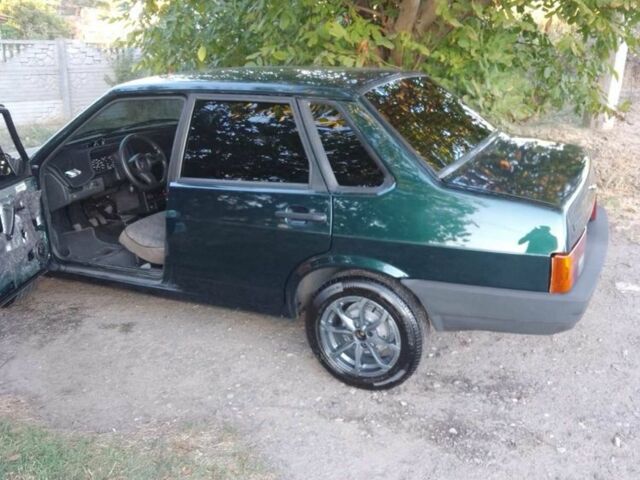 Зеленый ВАЗ 21099, объемом двигателя 1.5 л и пробегом 160 тыс. км за 1350 $, фото 7 на Automoto.ua