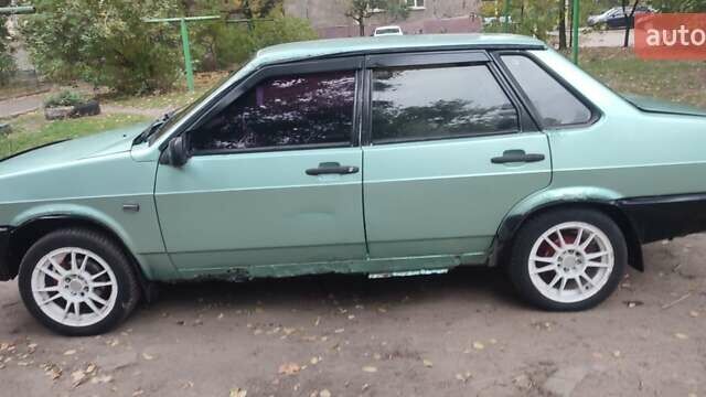 Зеленый ВАЗ 21099, объемом двигателя 1.5 л и пробегом 250 тыс. км за 800 $, фото 6 на Automoto.ua