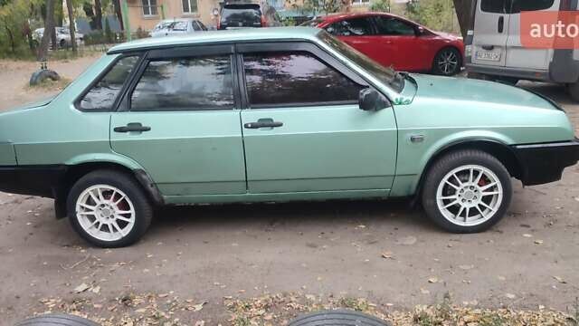 Зеленый ВАЗ 21099, объемом двигателя 1.5 л и пробегом 250 тыс. км за 800 $, фото 7 на Automoto.ua