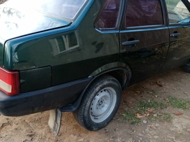 ВАЗ 21099 2003 в Черновцах на Automoto.ua Зеленый ВАЗ 21099, объемом двигателя 1.5 л и пробегом 50 тыс. км за 1250 $, фото 4 на Automoto.ua