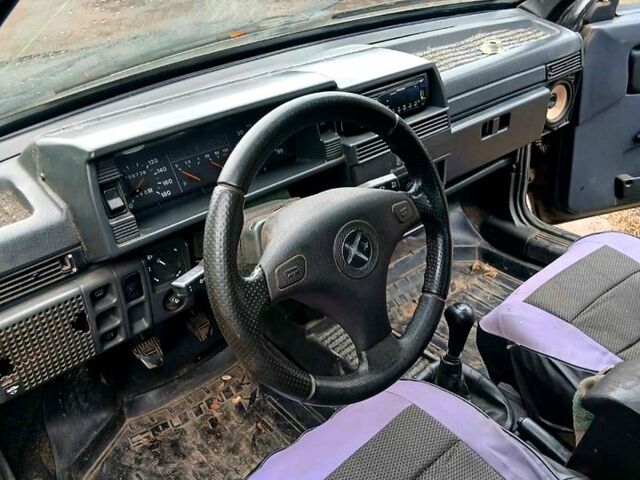 Зелений ВАЗ 21099, об'ємом двигуна 1.5 л та пробігом 250 тис. км за 650 $, фото 2 на Automoto.ua