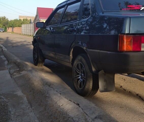 Зелений ВАЗ 21099, об'ємом двигуна 1.5 л та пробігом 530 тис. км за 2500 $, фото 4 на Automoto.ua