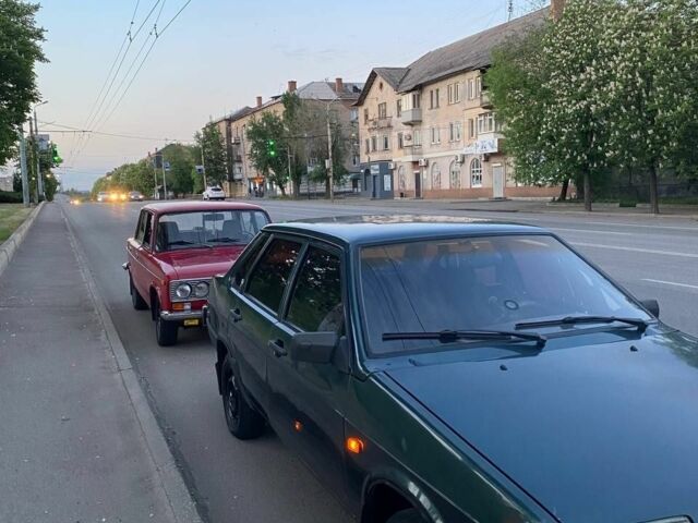 Зеленый ВАЗ 21099, объемом двигателя 1.5 л и пробегом 300 тыс. км за 2050 $, фото 3 на Automoto.ua