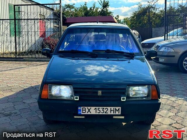 Зелений ВАЗ 21099, об'ємом двигуна 1.5 л та пробігом 300 тис. км за 1899 $, фото 1 на Automoto.ua