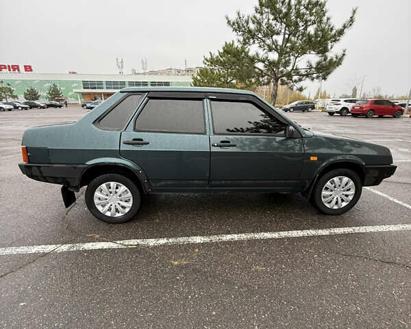 Зелений ВАЗ 21099, об'ємом двигуна 1.5 л та пробігом 163 тис. км за 2000 $, фото 3 на Automoto.ua