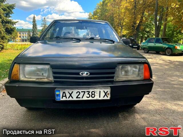 Зеленый ВАЗ 21099, объемом двигателя 1.5 л и пробегом 75 тыс. км за 1500 $, фото 2 на Automoto.ua