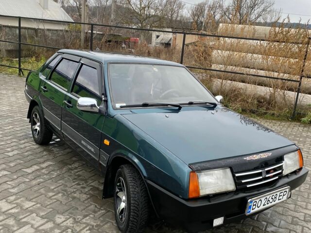 Зеленый ВАЗ 21099, объемом двигателя 1.5 л и пробегом 188 тыс. км за 1800 $, фото 1 на Automoto.ua