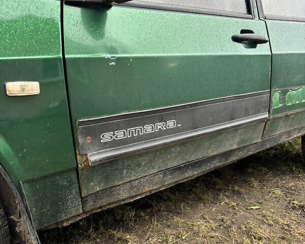 Зеленый ВАЗ 21099, объемом двигателя 1.6 л и пробегом 280 тыс. км за 888 $, фото 3 на Automoto.ua