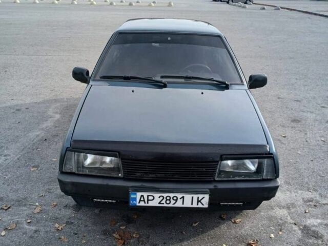 Зеленый ВАЗ 21099, объемом двигателя 1.5 л и пробегом 300 тыс. км за 2200 $, фото 1 на Automoto.ua