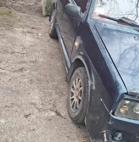 Зеленый ВАЗ 21099, объемом двигателя 1.5 л и пробегом 199 тыс. км за 1000 $, фото 2 на Automoto.ua