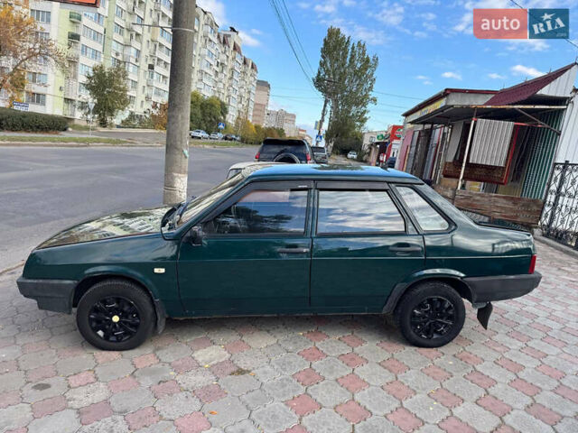 Зелений ВАЗ 21099, об'ємом двигуна 1.5 л та пробігом 300 тис. км за 1899 $, фото 4 на Automoto.ua