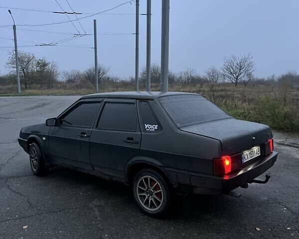 Зеленый ВАЗ 21099, объемом двигателя 1.5 л и пробегом 240 тыс. км за 2100 $, фото 4 на Automoto.ua