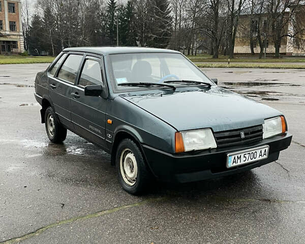 Зеленый ВАЗ 21099, объемом двигателя 1.5 л и пробегом 289 тыс. км за 1700 $, фото 1 на Automoto.ua