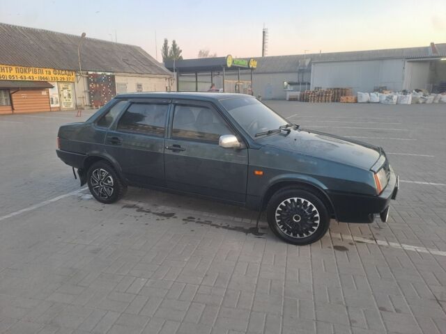 Зелений ВАЗ 21099, об'ємом двигуна 1.5 л та пробігом 200 тис. км за 1450 $, фото 1 на Automoto.ua