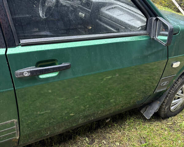 Зеленый ВАЗ 21099, объемом двигателя 1.6 л и пробегом 280 тыс. км за 888 $, фото 7 на Automoto.ua