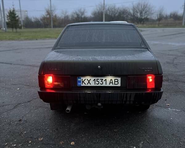 Зеленый ВАЗ 21099, объемом двигателя 1.5 л и пробегом 240 тыс. км за 2100 $, фото 2 на Automoto.ua