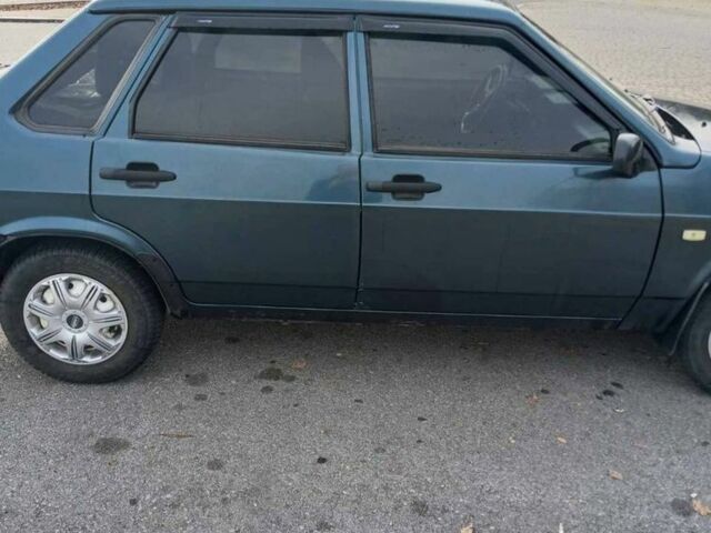 Зеленый ВАЗ 21099, объемом двигателя 1.5 л и пробегом 300 тыс. км за 2200 $, фото 2 на Automoto.ua