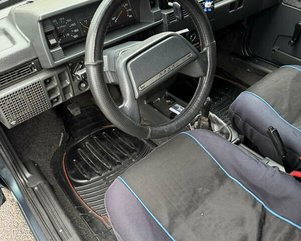 Зелений ВАЗ 21099, об'ємом двигуна 1.5 л та пробігом 163 тис. км за 2000 $, фото 9 на Automoto.ua