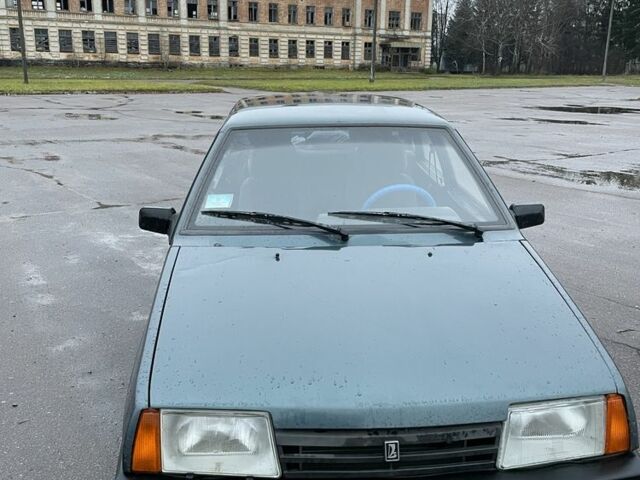 Зеленый ВАЗ 21099, объемом двигателя 1.5 л и пробегом 300 тыс. км за 1700 $, фото 1 на Automoto.ua