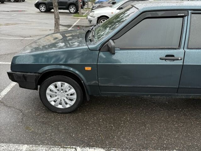 Зеленый ВАЗ 21099, объемом двигателя 0 л и пробегом 2 тыс. км за 2000 $, фото 1 на Automoto.ua