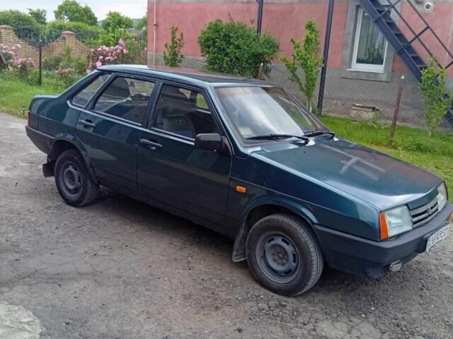 Зеленый ВАЗ 21099, объемом двигателя 1.5 л и пробегом 250 тыс. км за 1300 $, фото 1 на Automoto.ua