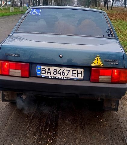 Зеленый ВАЗ 21099, объемом двигателя 1.5 л и пробегом 200 тыс. км за 1800 $, фото 3 на Automoto.ua