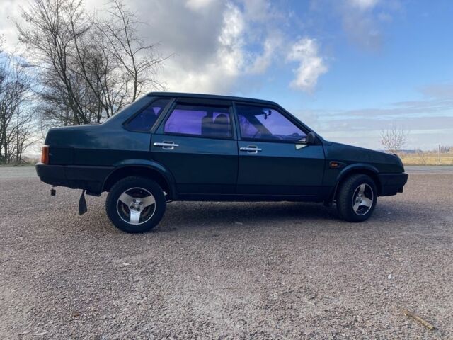 Зеленый ВАЗ 21099, объемом двигателя 1.5 л и пробегом 300 тыс. км за 2100 $, фото 6 на Automoto.ua