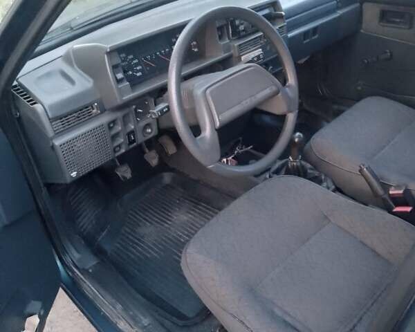 Зеленый ВАЗ 21099, объемом двигателя 1.5 л и пробегом 160 тыс. км за 2000 $, фото 1 на Automoto.ua