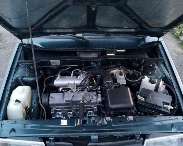 Зеленый ВАЗ 21099, объемом двигателя 1.5 л и пробегом 160 тыс. км за 2000 $, фото 3 на Automoto.ua