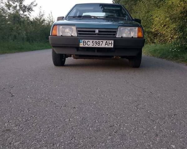 Зеленый ВАЗ 21099, объемом двигателя 1.5 л и пробегом 160 тыс. км за 2000 $, фото 2 на Automoto.ua