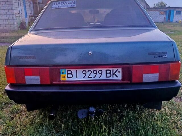 Зеленый ВАЗ 21099, объемом двигателя 1.5 л и пробегом 159 тыс. км за 2100 $, фото 2 на Automoto.ua