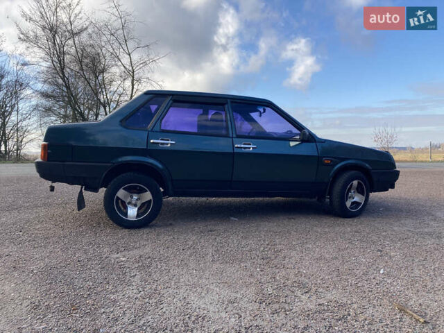 Зеленый ВАЗ 21099, объемом двигателя 1.5 л и пробегом 300 тыс. км за 2100 $, фото 6 на Automoto.ua