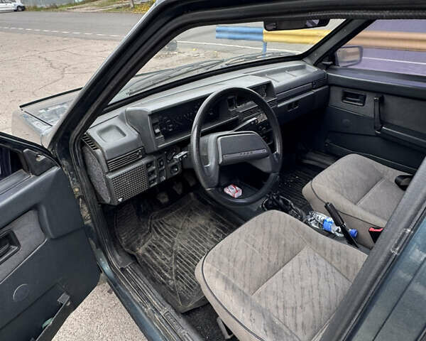 Зеленый ВАЗ 21099, объемом двигателя 1.5 л и пробегом 185 тыс. км за 1250 $, фото 6 на Automoto.ua