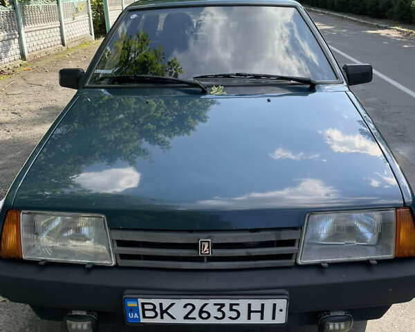 Зеленый ВАЗ 21099, объемом двигателя 1.6 л и пробегом 110 тыс. км за 1750 $, фото 1 на Automoto.ua