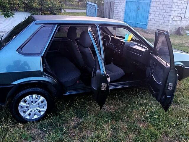 Зеленый ВАЗ 21099, объемом двигателя 1.5 л и пробегом 159 тыс. км за 2100 $, фото 5 на Automoto.ua