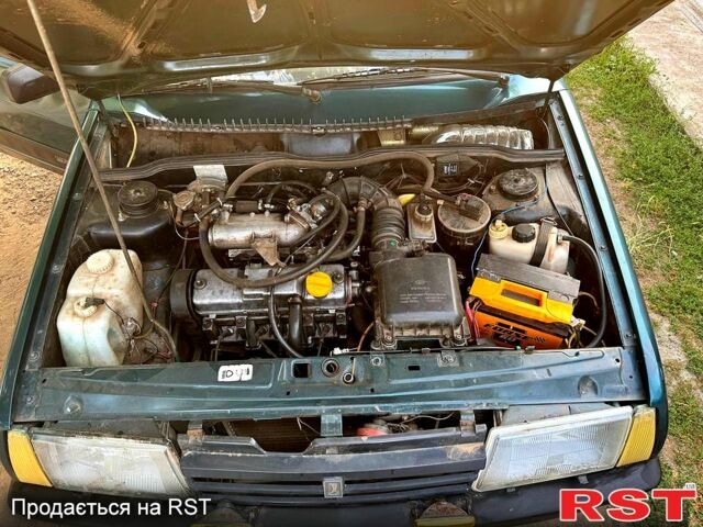 Зеленый ВАЗ 21099, объемом двигателя 1.5 л и пробегом 230 тыс. км за 1250 $, фото 3 на Automoto.ua