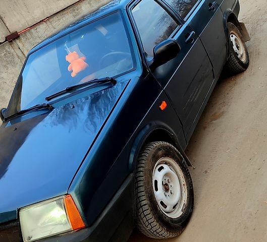 Зеленый ВАЗ 21099, объемом двигателя 15 л и пробегом 124 тыс. км за 1800 $, фото 1 на Automoto.ua