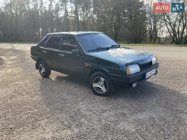 Зеленый ВАЗ 21099, объемом двигателя 1.5 л и пробегом 300 тыс. км за 2100 $, фото 9 на Automoto.ua