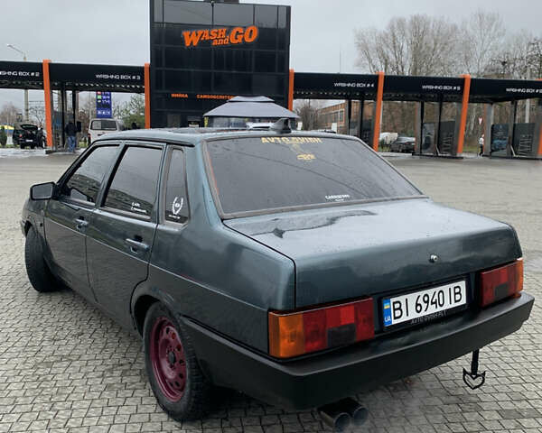 Зеленый ВАЗ 21099, объемом двигателя 1.5 л и пробегом 314 тыс. км за 2300 $, фото 1 на Automoto.ua