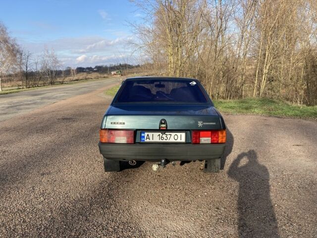 Зеленый ВАЗ 21099, объемом двигателя 1.5 л и пробегом 300 тыс. км за 2100 $, фото 4 на Automoto.ua