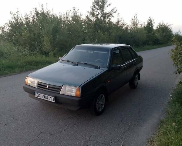 Зеленый ВАЗ 21099, объемом двигателя 1.5 л и пробегом 160 тыс. км за 2000 $, фото 9 на Automoto.ua
