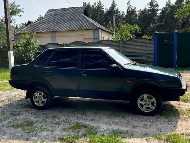 Зелений ВАЗ 21099, об'ємом двигуна 1.5 л та пробігом 200 тис. км за 1699 $, фото 3 на Automoto.ua