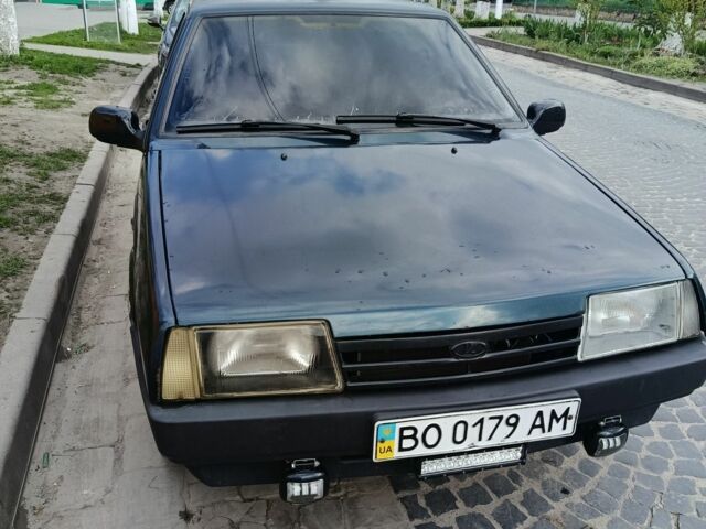 Зеленый ВАЗ 21099, объемом двигателя 1.5 л и пробегом 160 тыс. км за 1100 $, фото 2 на Automoto.ua