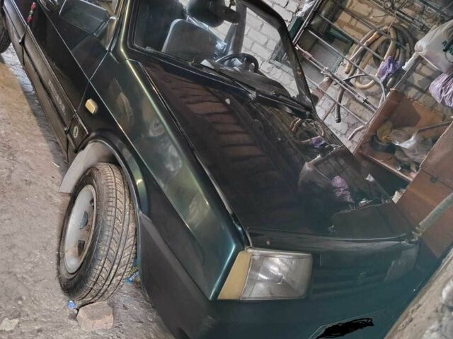 Зеленый ВАЗ 21099, объемом двигателя 1.5 л и пробегом 400 тыс. км за 1046 $, фото 4 на Automoto.ua