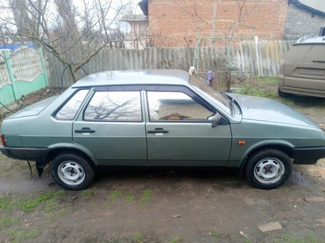 Зелений ВАЗ 21099, об'ємом двигуна 1.5 л та пробігом 287 тис. км за 1850 $, фото 4 на Automoto.ua